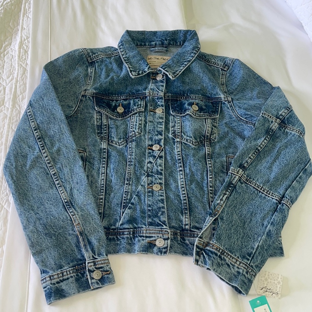 Free People Jean Jacket ~ NWT ~ Size Large